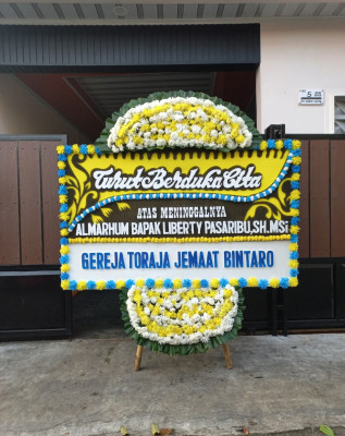 Papan Bunga Duka di 16 Ulu